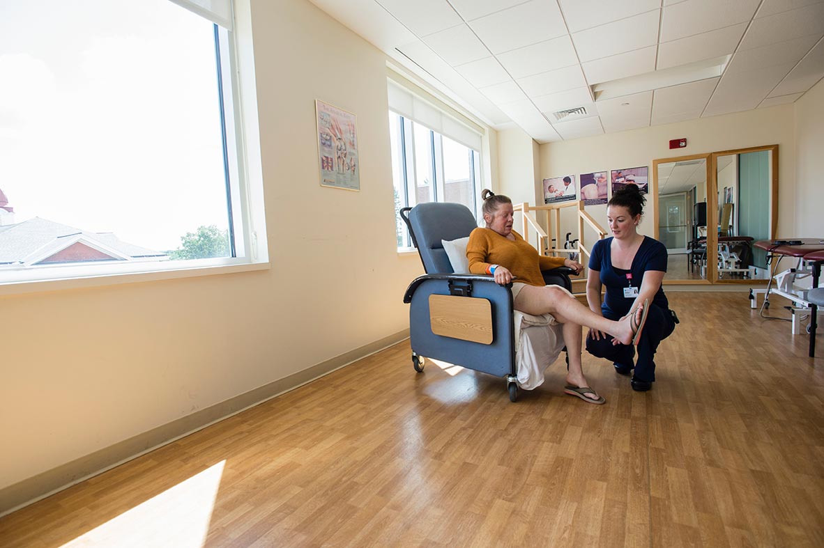 Provider works with a knee replacement patient in the Joint Replacement Center at Cooley Dickinson Hospital, Northampton, MA 01060.