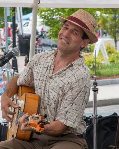 Volunteer Tony Silva